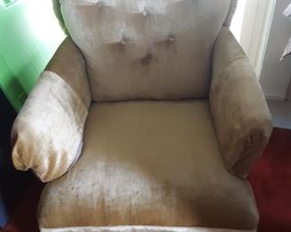 Tufted  Arm Chair 