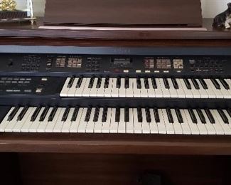 Roland Organ