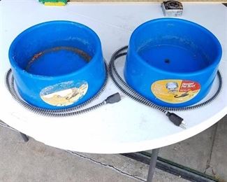 2 Heated Pet Bowls