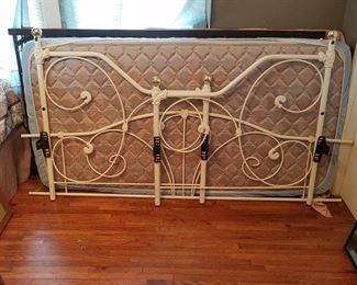 Day Bed with one mattress and trundle unit