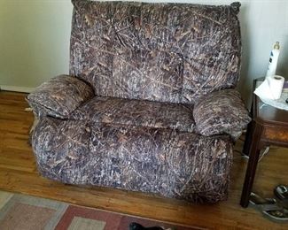 oversized recliner - does not recline