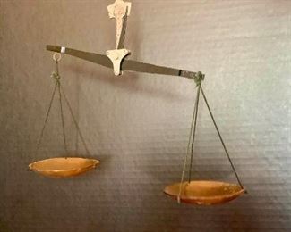 braunknechthermann apothocary scales