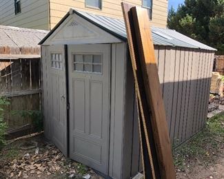 7x11 Rubbermade Storage shed