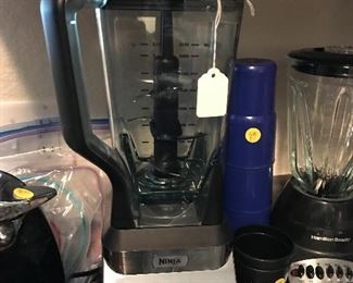 Ninja Professional 1000 Watts Blender - amazing
