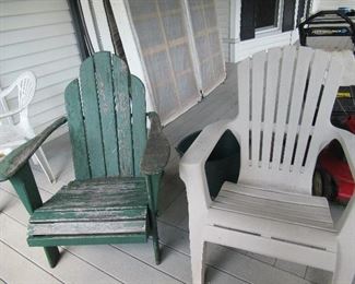 ine outdoor chair and plastic outdoor chair There are also 4 other chairs for outdoors.  