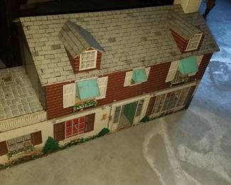 Vintage tin dollhouse 