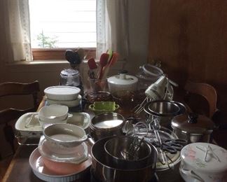 Baking supplies, Pyrex and Corning Ware