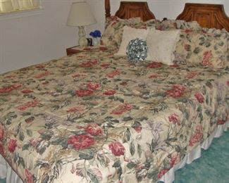 KING SIZE BED WITH BEDDING
