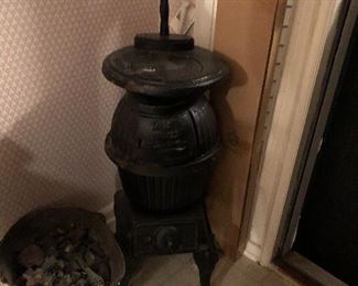 Pot belly stove