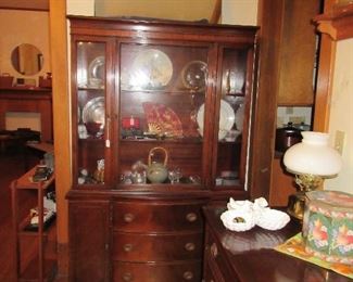 Brickwede China Cabinet