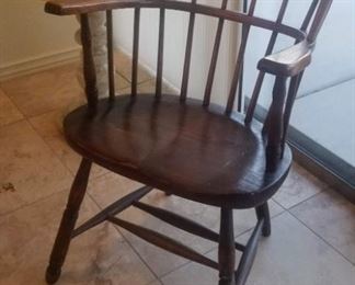Pair of antique chairs hoop back American Windsor arm chairs with plank seats