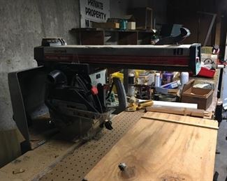 Radial arm saw