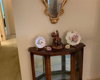 Small display cabinet