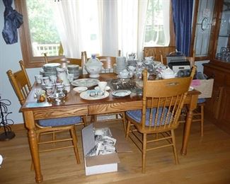 Oak Table & Chairs