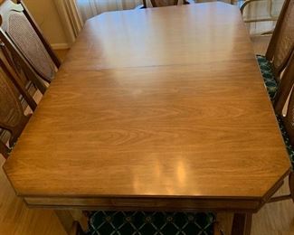Vintage Pecan Dining Table w/ 6 Chairs 30x43x66in-78-90-102 HxWxD
