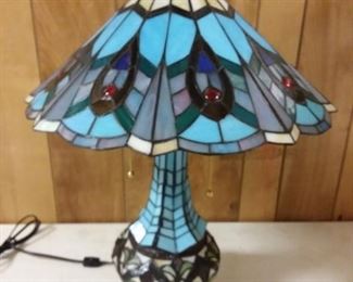 Lighted base stained glass lamp