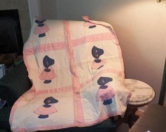 SUNBONNET CRIB QUILT