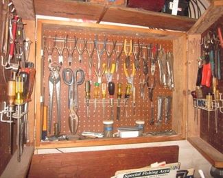 Power Tools
Hand Tools