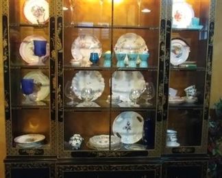 Beautiful Vintage Drexel china cabinet....oriental style with lights