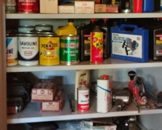 Misc garage/display items