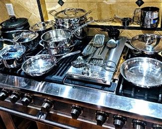 pots and pans set