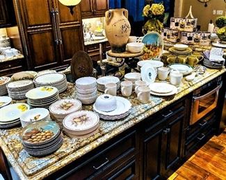 dishes, dinnerware set, plates