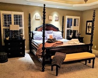 Drexel king size four poster bedroom set