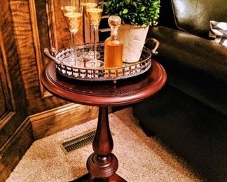 accent pedestal table, serving tray wine glaases