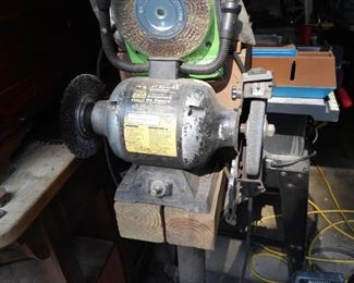 OHIO FORGE 6" Bench Grinder w/Stand