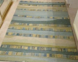 Sm area rug