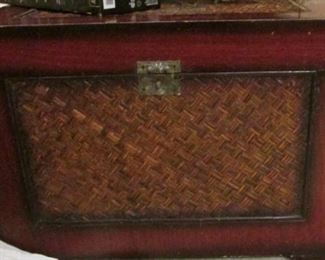 table top or shelf chest
