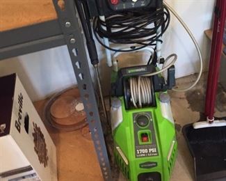 Nice little (very green) power washer--tested