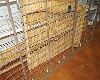 wicker twin bed