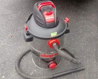 SHOP VAC VACUUM