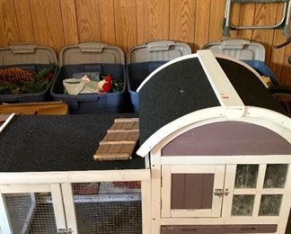 Rabbit or chicken hutch