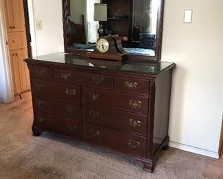 mantle clock has sold