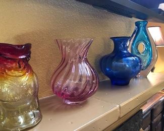art glass- and other retro/vintage glass items PINK VASE SOLD