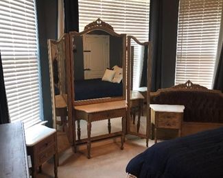 antique bed-vanity set