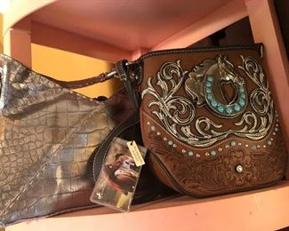 donald pliner gold purse- nwt-horse motif bag