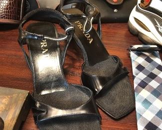 prada ladies