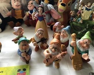 Snow White and the Seven Dwarfs figures