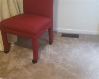 decorative chair to match bedding