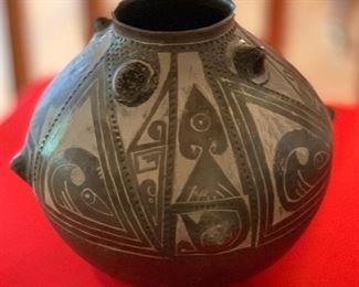 Black Anasazi pottery Pot	11.5 x 14in diameter	
