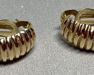 14k Gold Earrings 20mm long
