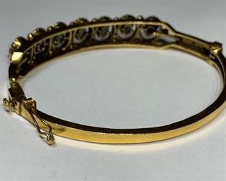 14k Gold & Jade Hinged Bracelet 6.5in
