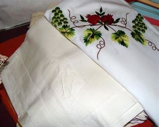 Vintage tablecloths, embroidered, applique, linen