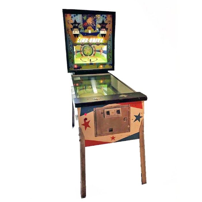 Lot 001 
1972 Line Drive Pinball Machine