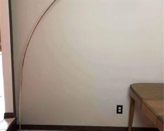Lot 004 
Mid-Century Arc Floor Lamp