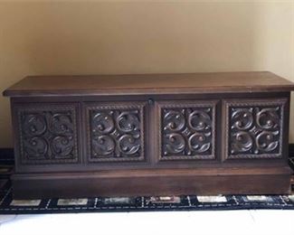 Lot 016 
Vintage Lane Chest