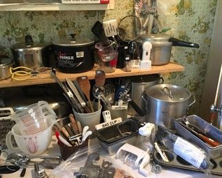 Kitchen Utensils & Aluminum Cooking Pots